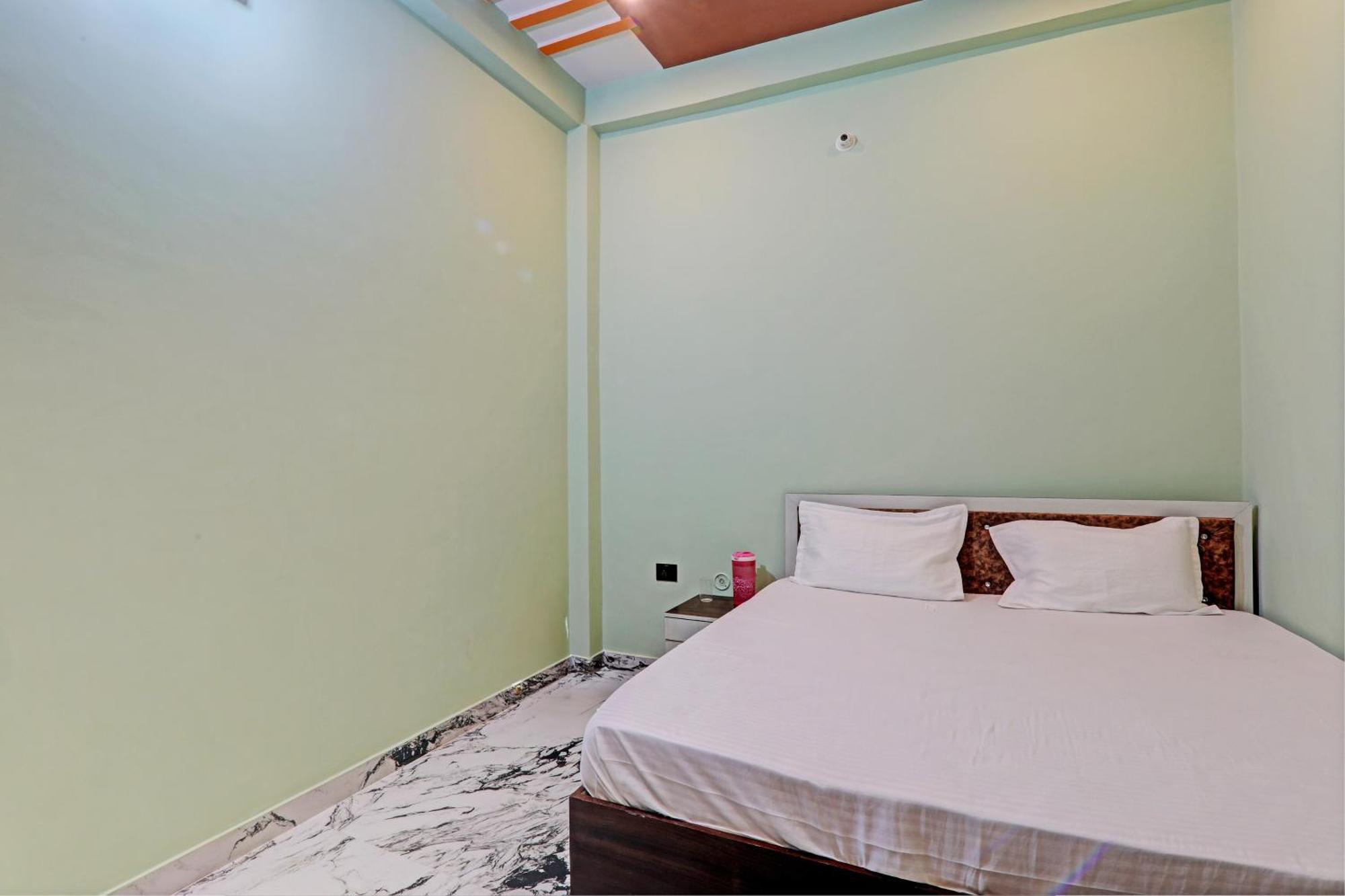 Oyo Green Valley Guest House Sultanpur  Экстерьер фото