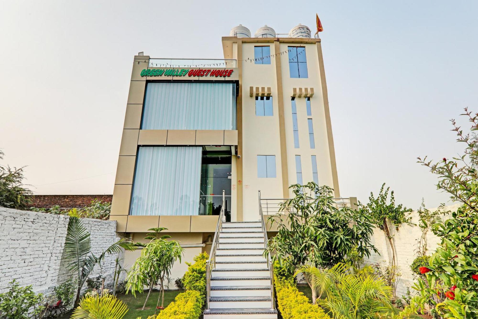 Oyo Green Valley Guest House Sultanpur  Экстерьер фото